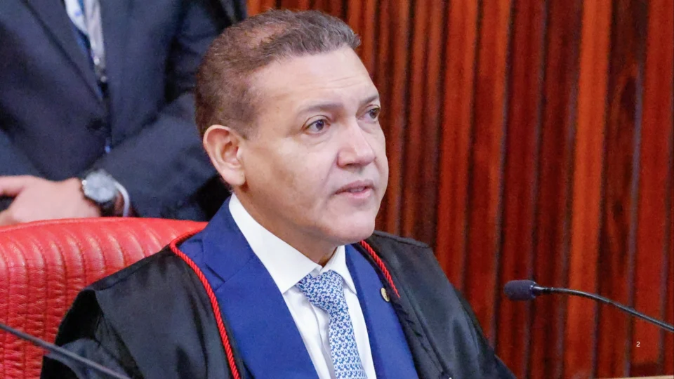 Deputado do PT aciona STF e pede afastamento de Kassio Nunes Marques da Presidência do TSE