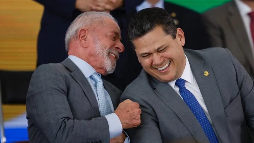 Alcolumbre registra 84% de imagem negativa e aparece entre os líderes políticos mais mal avaliados