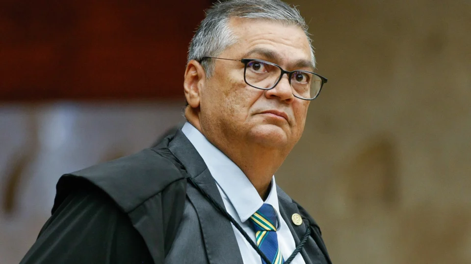 Ministros do STF próximos a Lula recuam no segundo turno, e Flávio Dino é apontado como o mais discreto